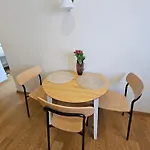 Teatro Aikstes Apartamentai דירה *