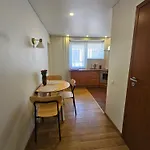 דירה Teatro Aikstes Apartamentai קלייפדה