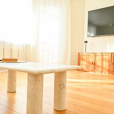 Apartament Teatro Aikstes Apartamentai Kłajpeda