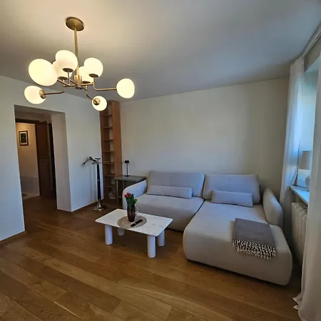 Teatro Aikstes Apartamentai *