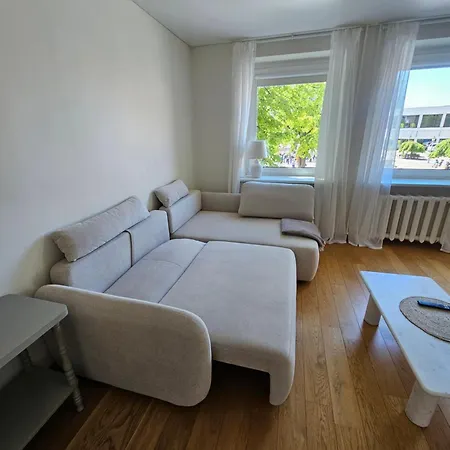 Teatro Aikstes Apartamentai Apartman *