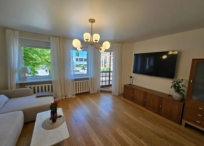 Teatro Aikstes Apartamentai * Клайпеда